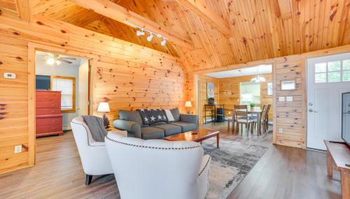 7 Mi to Nubs Nob Lakefront Abode with Fire Pit! - Foto 4