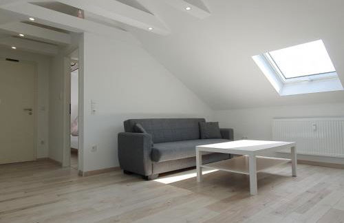 ruhige und moderne 2-Zi. Wohnung - Foto 1