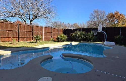 Dallas Lakeside Bliss Stay - Private Pool, Air hockey and High speed internet - Foto 20