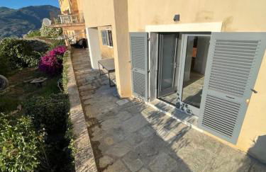 Studio dans maison typique du cap Corse - Foto 1