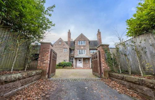 The GreyStoke Mansion With Private Grounds - Foto 1