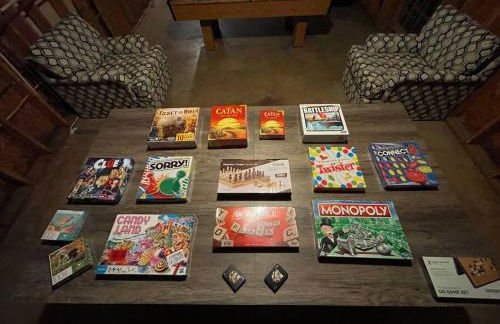 Large Luxury House, King Beds and More, Hot Tub, Theater, Fireplace, Game Room, Ping-pong, Pool Table, Air Hockey, Arcade, River, Big Kitchen, Nice Porch, Quiet, Good for Families and Large Groups, Near UGA Golf Course, Close to UGA & Stanford Stadium - Photo 31