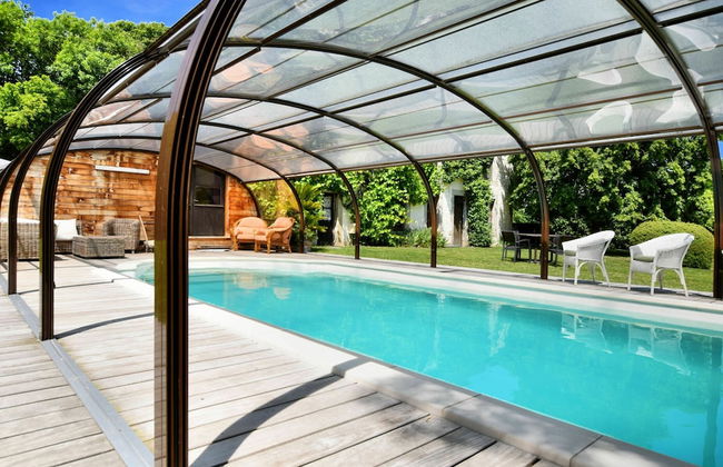 Magnificent Holiday Home in Baronville With Heated Pool & Billiards - Photo 26