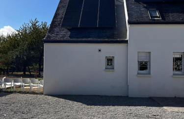 Les Hauts de Locmiquel apartment with private heated pool - Photo 47