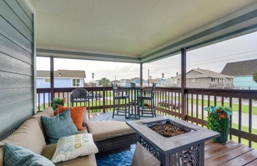 Less Than half Mi to Beach! Hot Tub Haven in Galveston - Foto 1