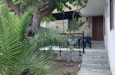 Stone house under a rock Kukos - Foto 4