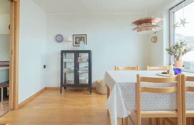 Serenity By The Sea | 3-Br House | Sea View - Photo 11