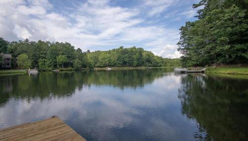 Connestee Lakefront Retreat · Lakefront Retreat in Connestee Fal - Foto 4