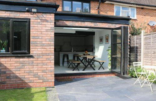 Magpie House BHX NEC HS2 free parking 4 bedrooms - Foto 16