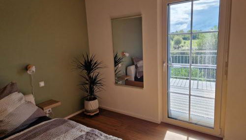 FeWo2 großräumige FeWo in Riegel am Kaiserstuhl über 2 Etagen, Galerie, Balkon - Foto 4