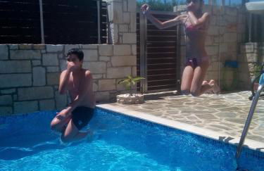 “Theeporto” Maisonette with pool - Photo 23