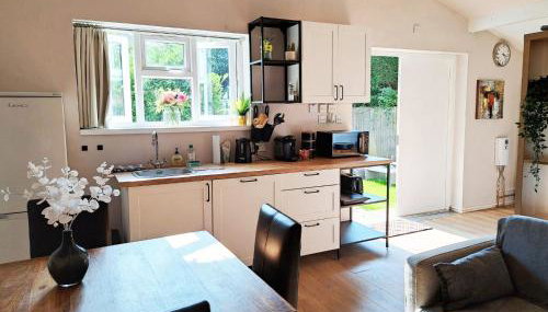 Charming Detached Cottage Near John Radcliffe Hospital Free Parking Self check-in - Foto 2, stove, toaster