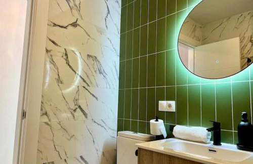 Apartment with Private Rooftop by Easytrip - Foto 14