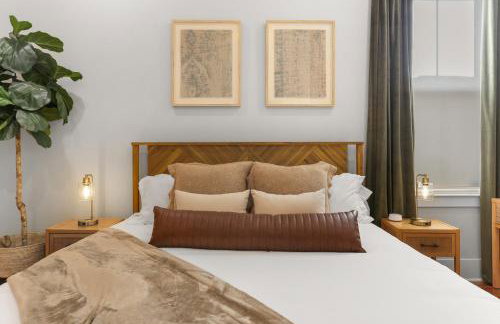 Upscale 3 Bed 2 Bath Private Home in Uptown New Orleans! Close to Magazine Street, Universities, & French Quarter - Photo 14