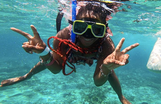 Excursão de catamarã Isla Mujeres, snorkeling, diversão, bar aberto e buffet - Foto 24