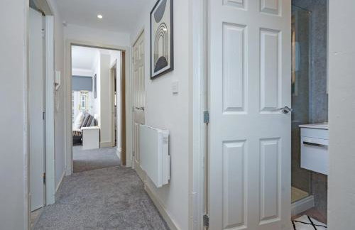 1BR Shawlands Walk To Queens Park with Parking - Photo 7