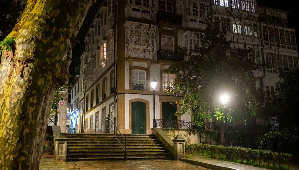Per le vie di La Coruña di sera