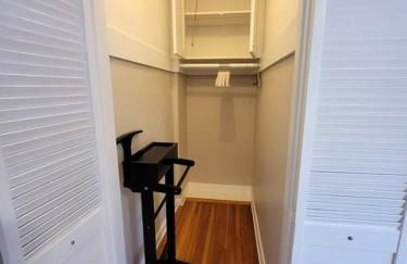 Glamorous Getaway: Exclusive 1BR LA Hotspots - Foto 29