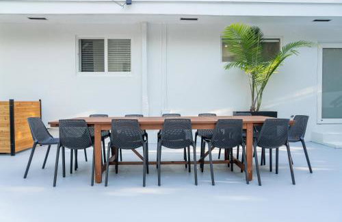 5BR HotTubPoolTableMiniGolf 7 min to Wynwood - Foto 42