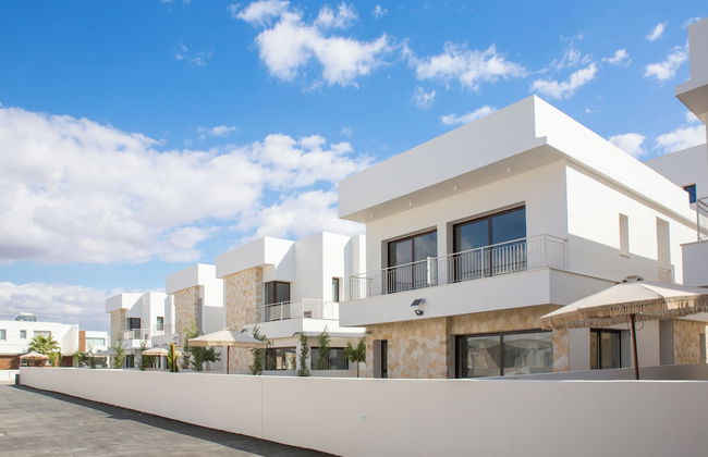 LIV & CO SUITES & VILLAS - Foto 29