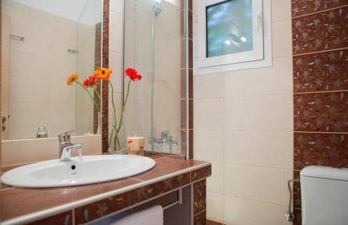 Amalia Apartments - Photo 11