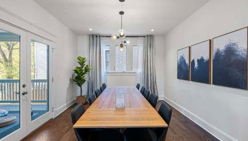 Tranquil East Nashville Zen Retreat with 2 Patios, Garage Parking, Yoga Mats Included, Covered Patio and Deck, Walk to Five Points Dining & Bars, Board Games, 10 Min to Broadway, 24 Hr Hospitality - Foto 3