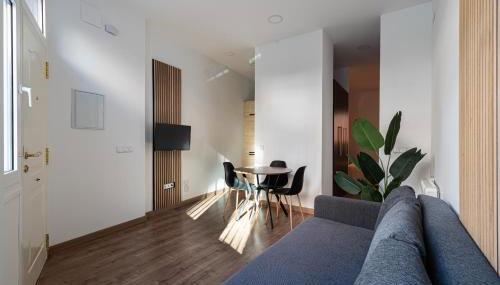 Apartamento Premium Plaza Castilla WiFi Rápido Torres KIO - Foto 3