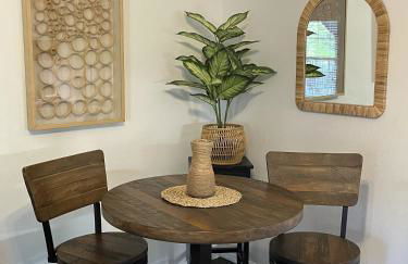 Couples Condo Retreat Overlooking Golf Course - Foto 15