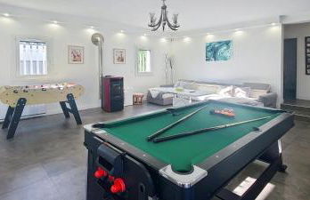 230m2 sur 3800m2 - jacuzzi 6 places - 16pers max - Foto 43