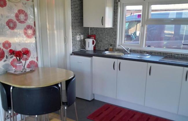 2 Bed-sleeps 4-pets-parking-5 Min to Beach - Foto 7