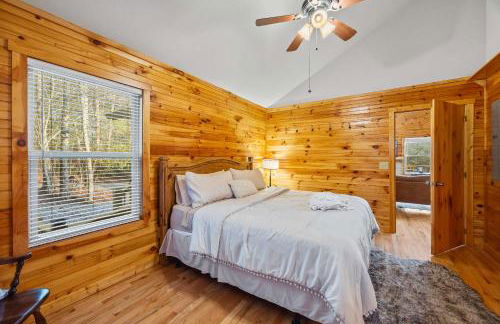 Mountain Cabin Fireplace Views Fire Pit - Foto 29