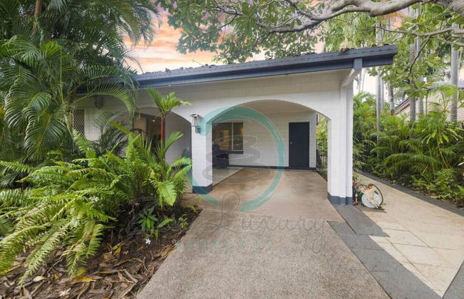 ZEN TREETOPS - 2BR Apartment with Pool - Foto 12