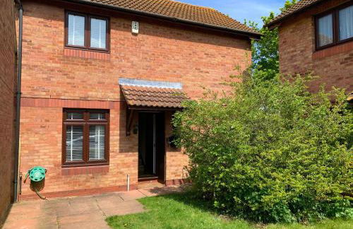 Spacious & Bright 3 Bedroom House in Peterborough - Foto 41