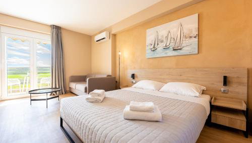 Olynthus Luxury Rooms & Suites - Foto 4