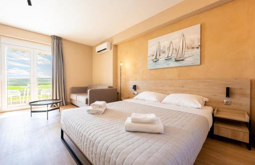 Olynthus Luxury Rooms & Suites - Foto 4