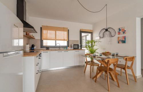 Seascape pool, air con, view, adult only - Foto 24