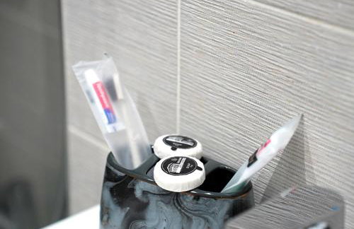 Stylish & Cosy Central Bham Apt - Photo 17