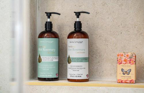 Chic Villa Nina 2 bedrooms 2 baths in Miami! - Foto 19