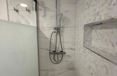 Marbella Suite - Photo 38