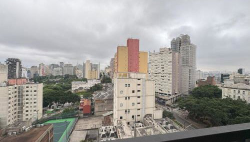Studio na Liberdade - SP - 3 min do Metro com varanda - Foto 3