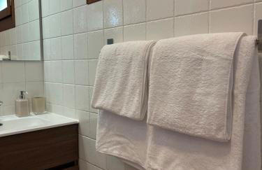 Saffron Suite, just a few minutes from the center and station - Foto 14