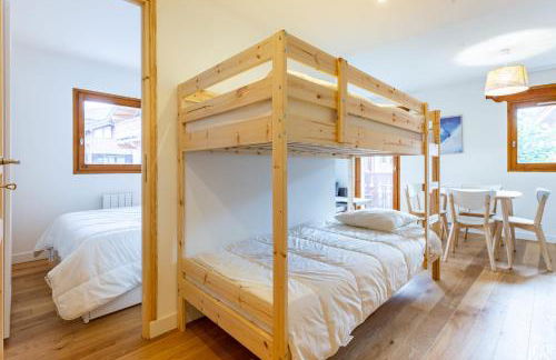 Very Bright Cocoon With Balcony Near The Slopes - Photo 4