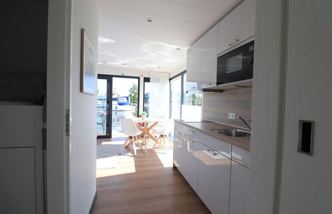 Houseboat in Lemmer With Harbor Views - Foto 2