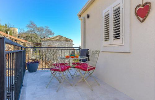 Jully apartment with swimming pool - Foto 19