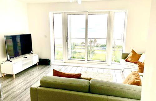 Lovely New 2 Bedroom Condo with Stunning Seaviews - Foto 27