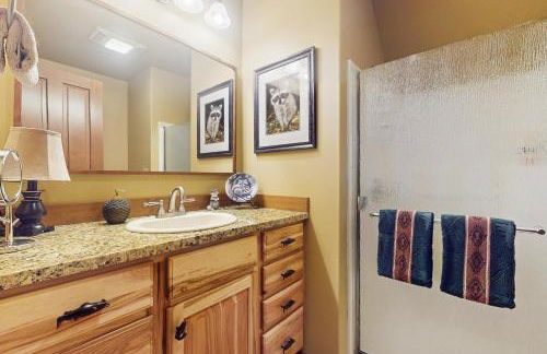 Fireside Escape at Lake Cushman - Photo 18