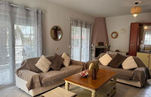 Pefkochori Maisonette Villa near Beach - Photo 2