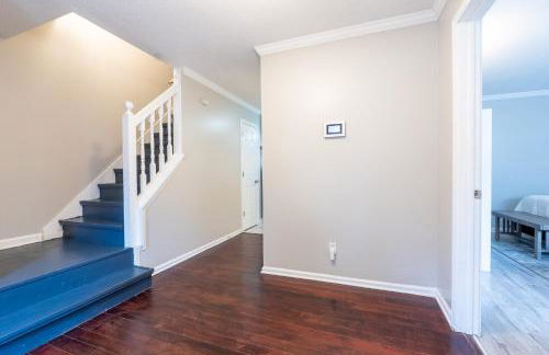 Charming Suburb 20 Min to ATL! - Foto 8