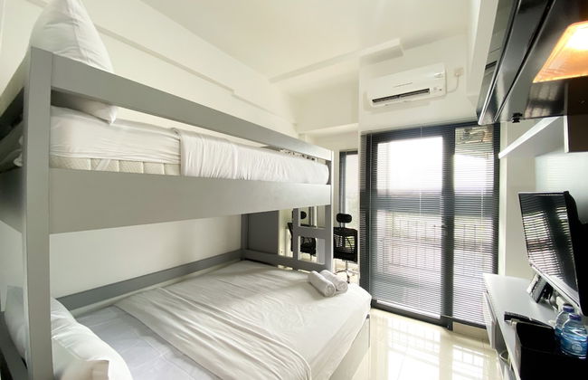 Cozy Stay Studio At Sayana Bekasi Apartment - Photo 6