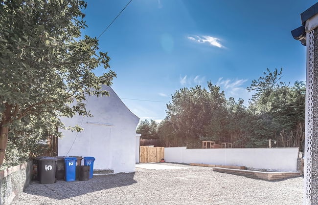 Lovely 1-bed Cottage in Kelty With Hot Tub - Foto 12